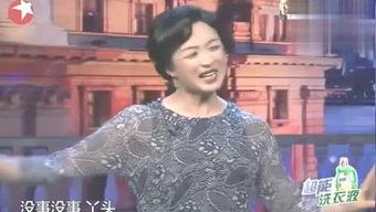 娱乐圈最热新闻,某明星恋情曝光，豪门争斗再升级！