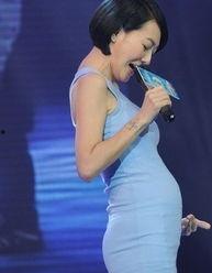 小s怀孕照片,幸福肥态尽显母爱光辉